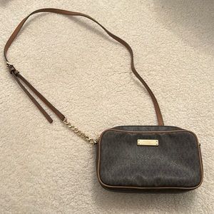 Michael Kors Crossbody Bag